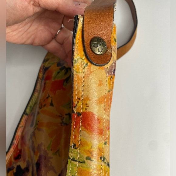 Patricia Nash Venezia 100% Italian Leather Floral Crossbody Bag - Picture 9 of 12
